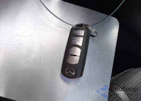 2017 Mazda Mazda3 Sport из США, поврежденный, VIN 3MZBN1U70HM141471